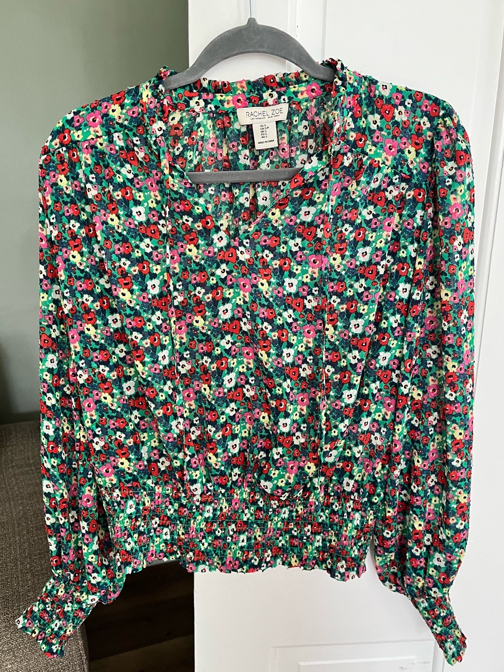 Rachel Zoe size Small Long sleeves floral blouse